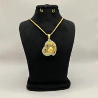 گردنبند یشم و طلا لئومونسی